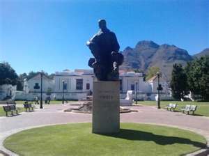 Jan Smuts Statue